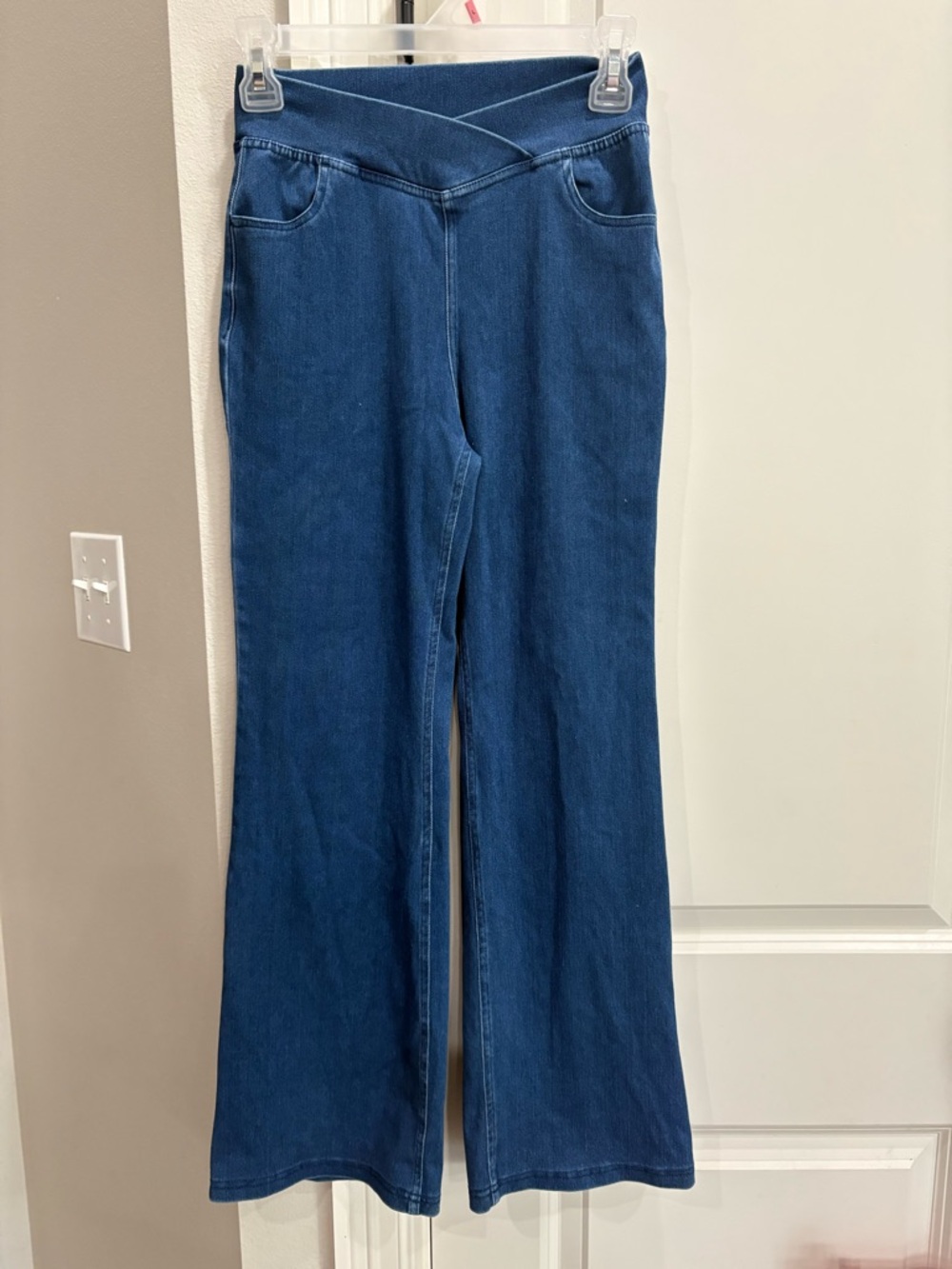 Medium wash pull on flare girls jeans Unbranded Size 160 (14-16 L/XL) GUC